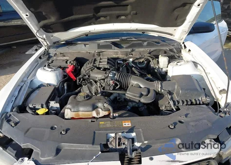 2011 Ford Mustang V6 from USA, damaged, VIN 1ZVBP8AM8B5125142